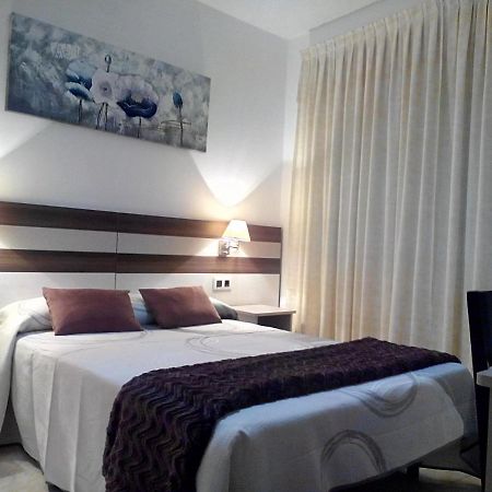 פיניסטרה Hostal Rivas מראה חיצוני תמונה
