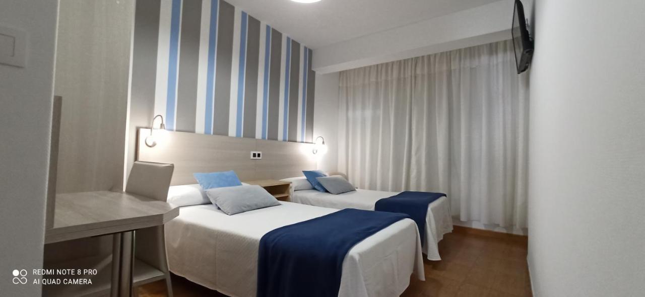 פיניסטרה Hostal Rivas מראה חיצוני תמונה