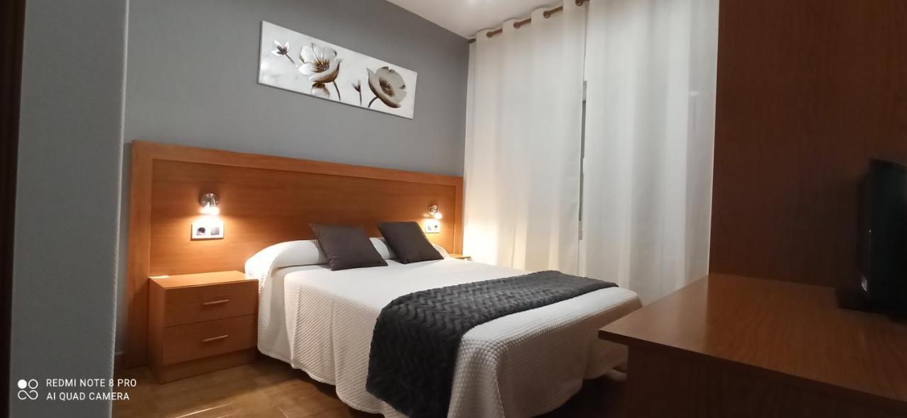 פיניסטרה Hostal Rivas מראה חיצוני תמונה