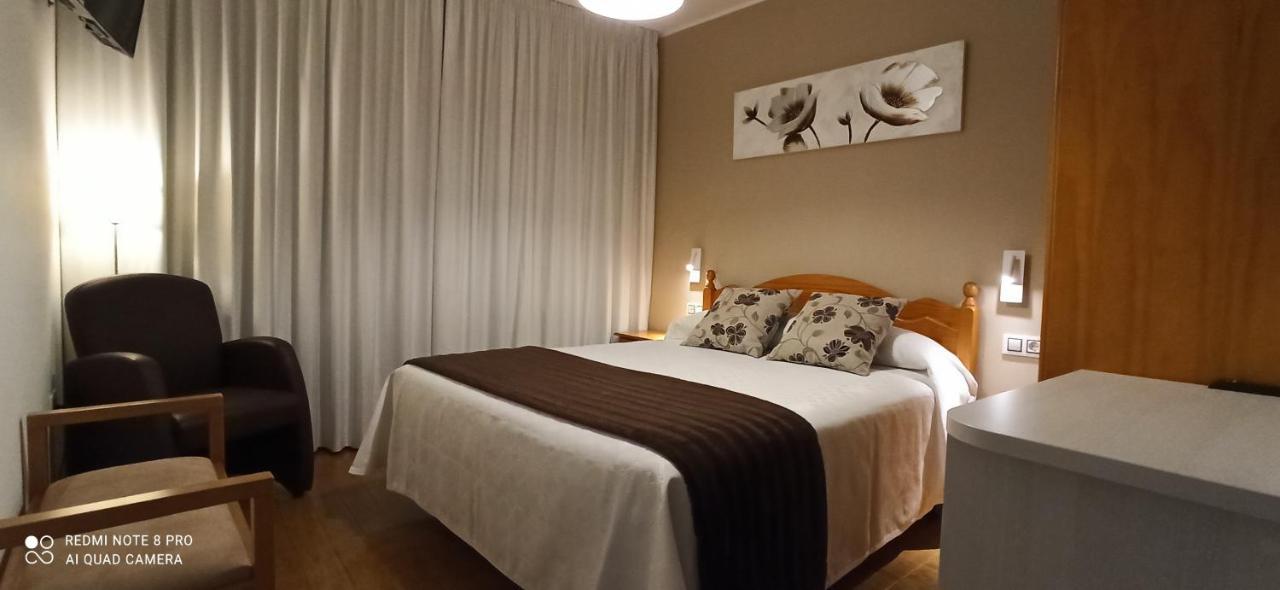 פיניסטרה Hostal Rivas מראה חיצוני תמונה